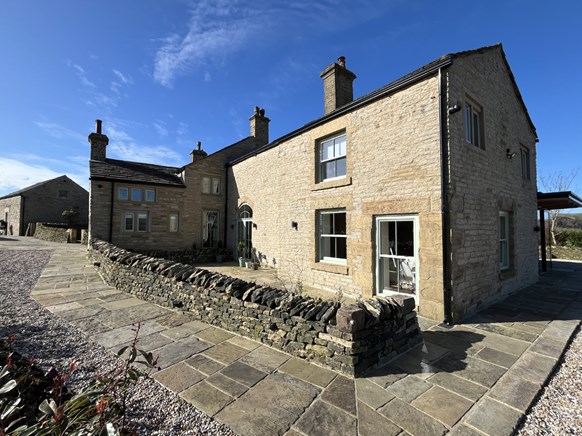 Private House Dobcross, Saddleworth